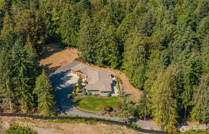 Aerial S of Residence