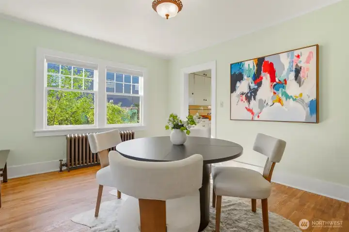 Dining room of 130