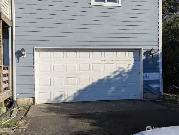 Needs siding repairs/replacement