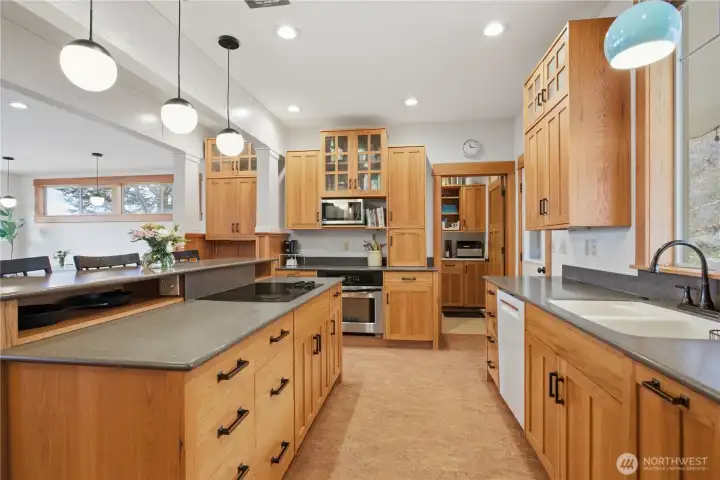beautiful open kitchen