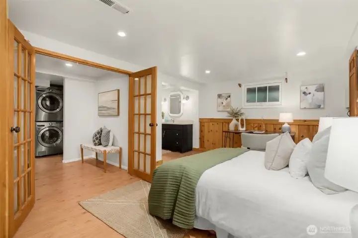 Large ensuite bedroom on lower level