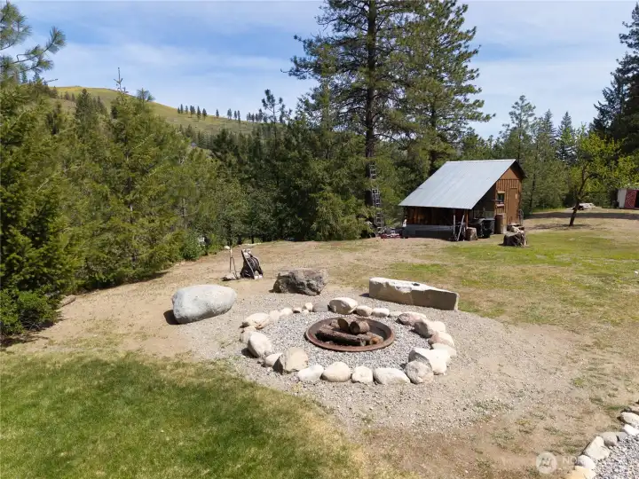 Outdoor fire pit to safely enjoy marsh mellows and hotdogs with family and friends.