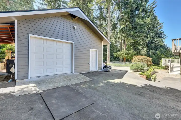Before “Virtually Staged.”  Garage faces East