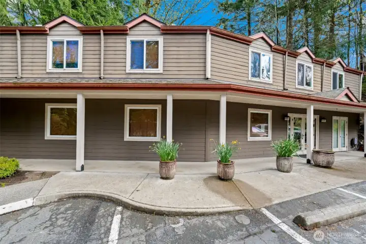 Clubhouse with the gym, mailroom, and cabana.