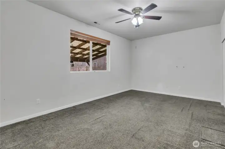 4th Bedroom  or recroom/ Office space with half bath on main level