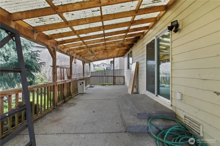 Super spacious Patio area