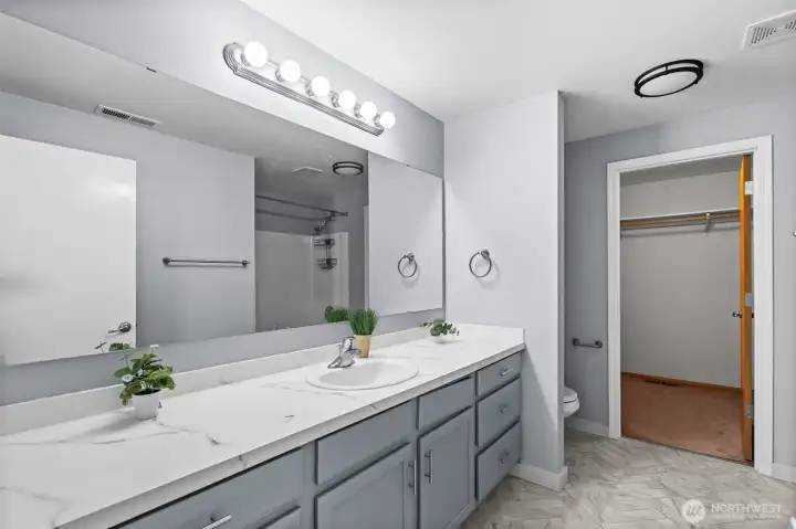 Primary ensuite bath