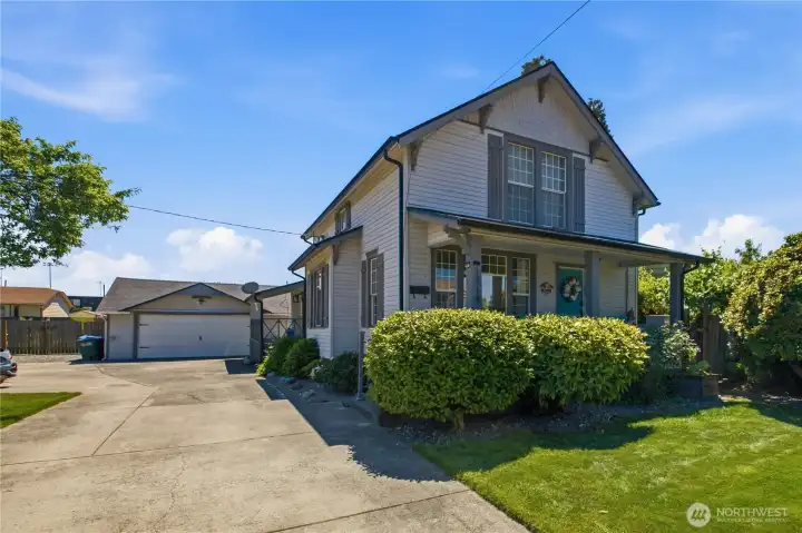 Great curb appeal