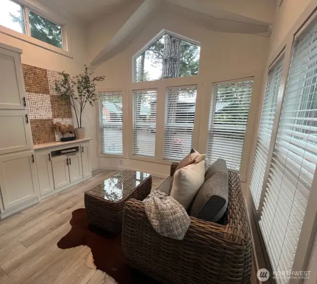 BEAUTIFUL WINDOWS BRINGING IN LIGHT WITH VAULTED CEILINGS