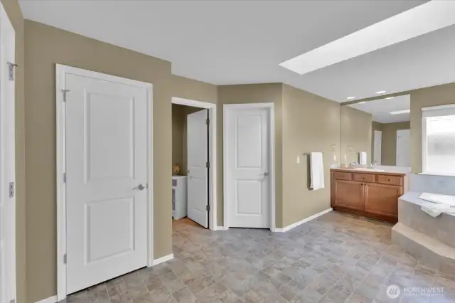 5 piece luxury primary bath