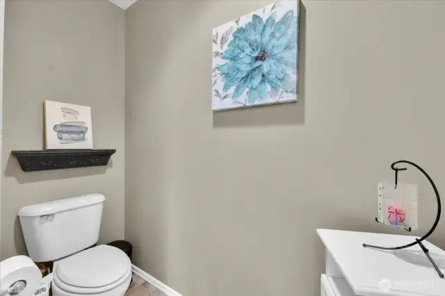 enclosed toilet in primary bath
