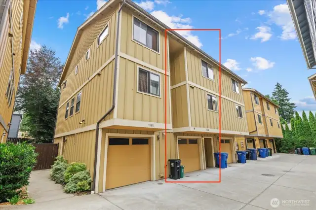 Ground floor entry with 1 car garage