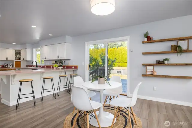 Eat in kitchen area