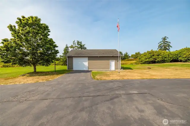 More than 1,000 sqft outbuilding