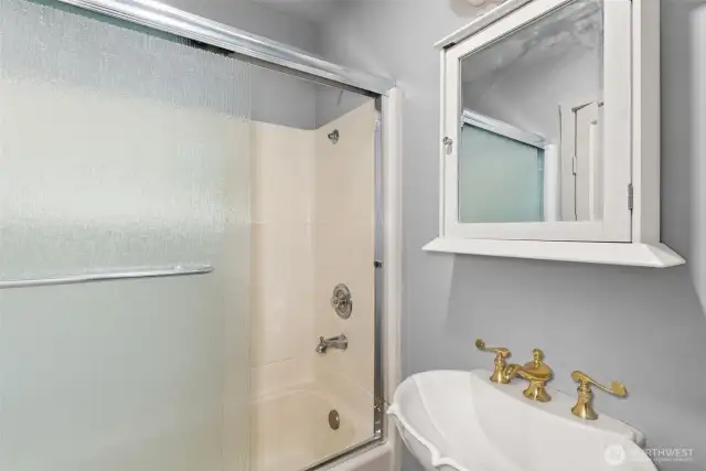 Full bathroom downstairs.