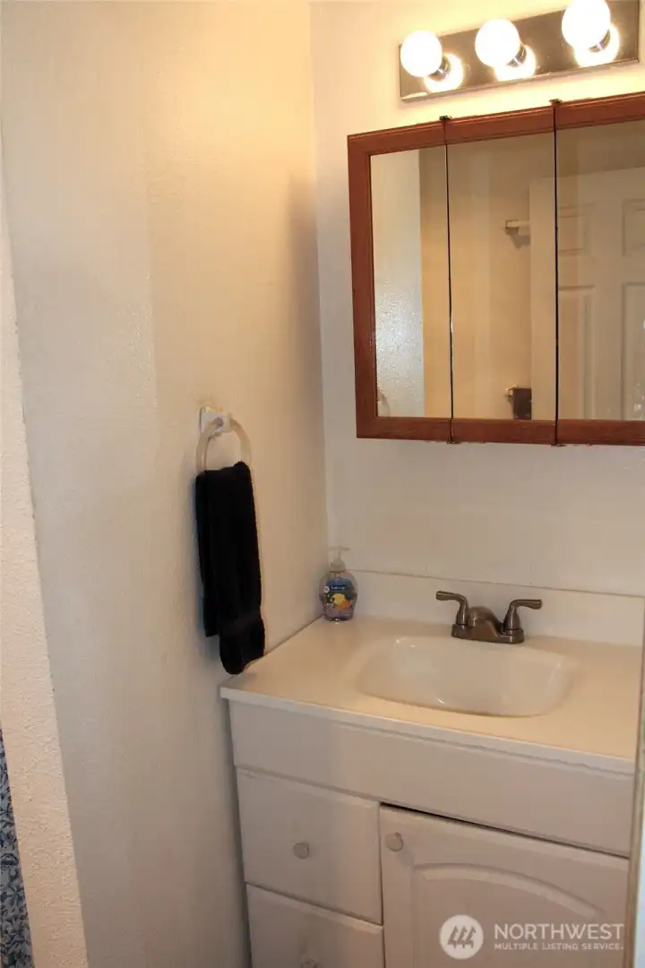 Another view of bathroom