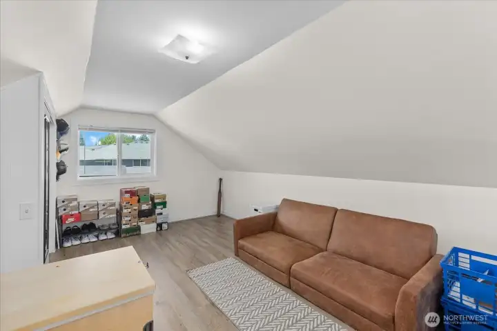 4th bedroom used as office