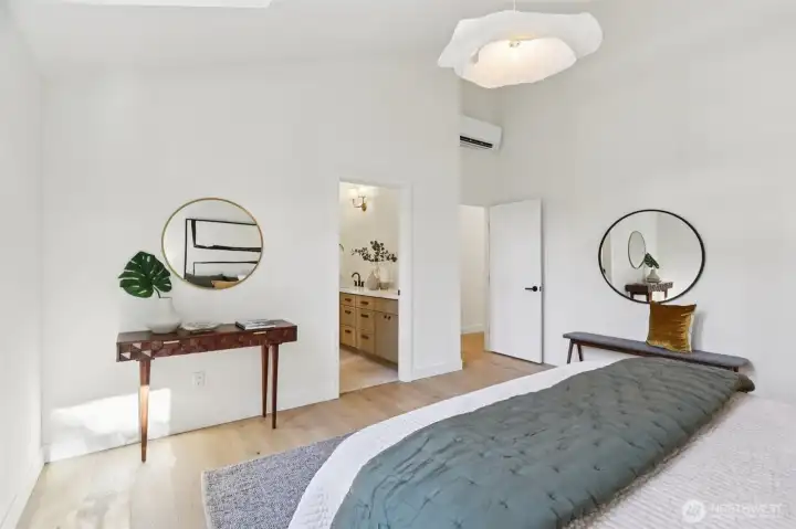 Vaulted ceilings and oak hardwood floors plus A/C