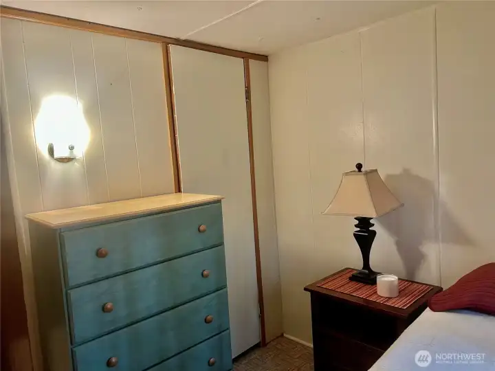 another picture of guest bedroom