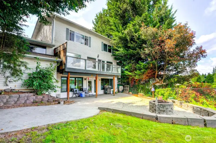 spacious backyard with scenic views