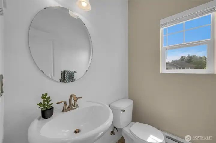 Main level 1/2 bath.