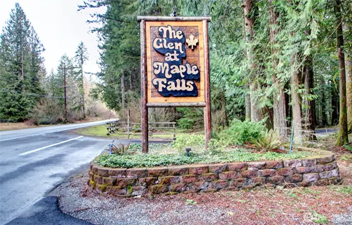 Welcome to The Glen at Maple Falls