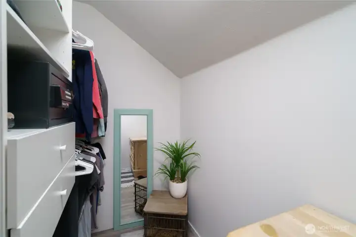 Flex space walk-in closet. Flex space walk-in closet.