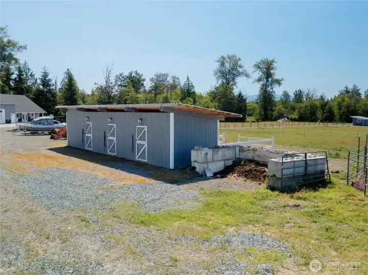 Eco blocks in place for easy tractor scooping. Eco blocks in place for easy tractor scooping.
