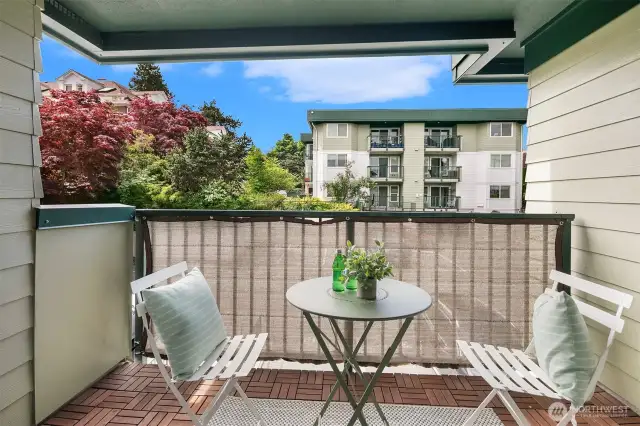 Private deck perfect for lounging