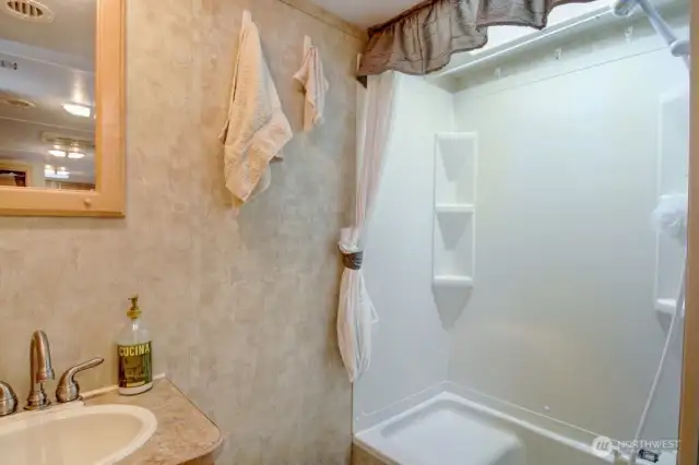 Full bathroom *Trailer potentially included in sale