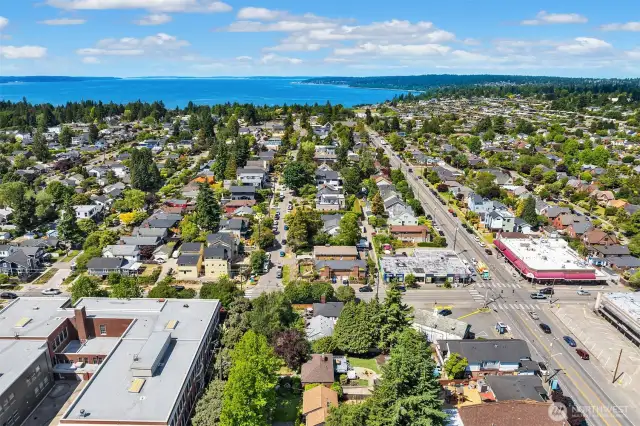 Close to renowned Larsen's Bakery, cafes and local eateries. Just minutes to vibrant Ballard and top-rated schools.