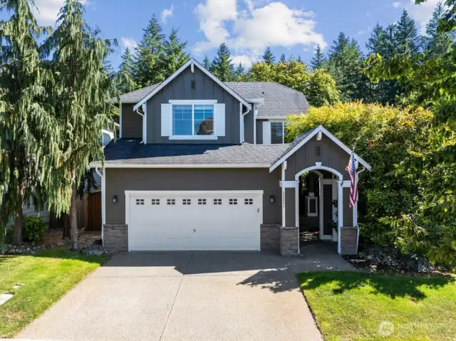 Beautifully maintained home with irrigation for a green lawn all year.