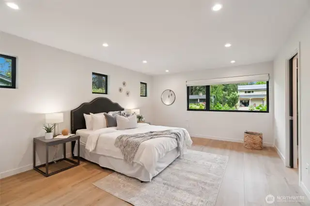 Main floor primary suite.