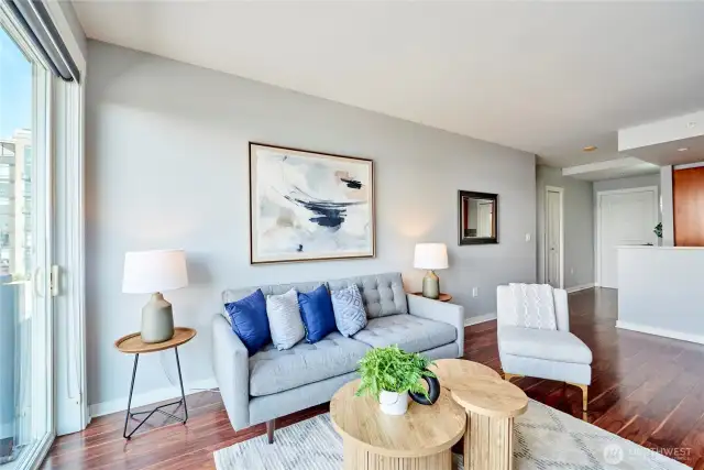 Open concept living with modern flair!