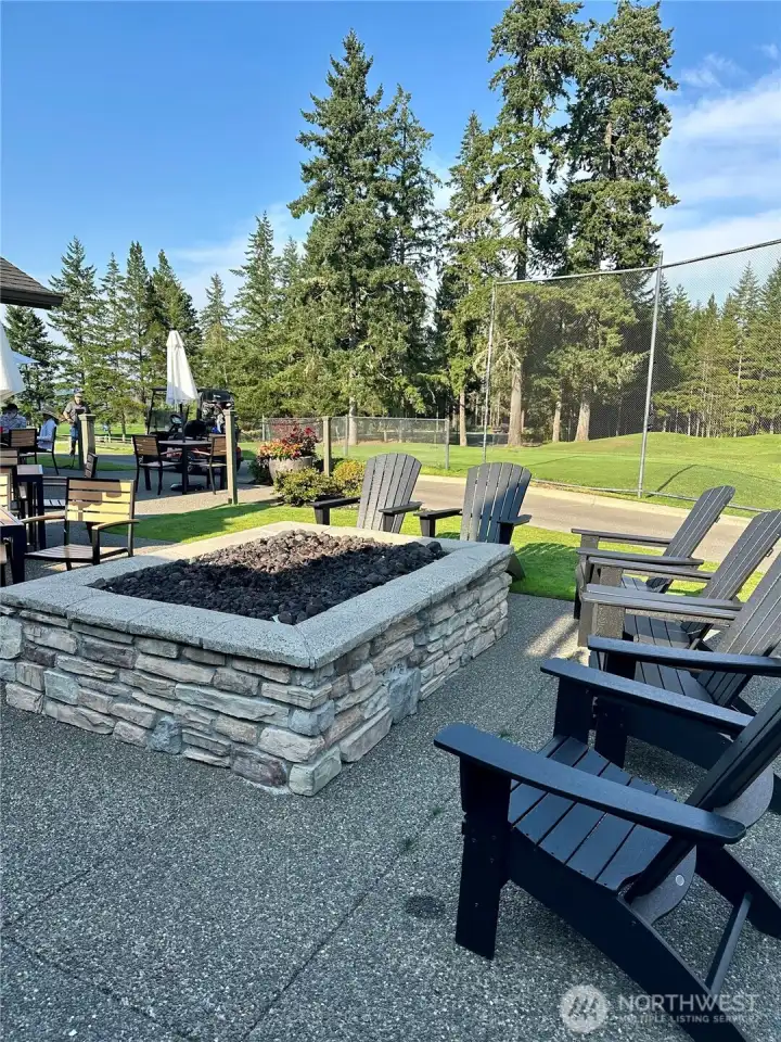 Community fire pit