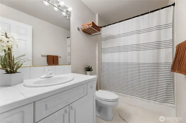 Upstairs hall bathroom