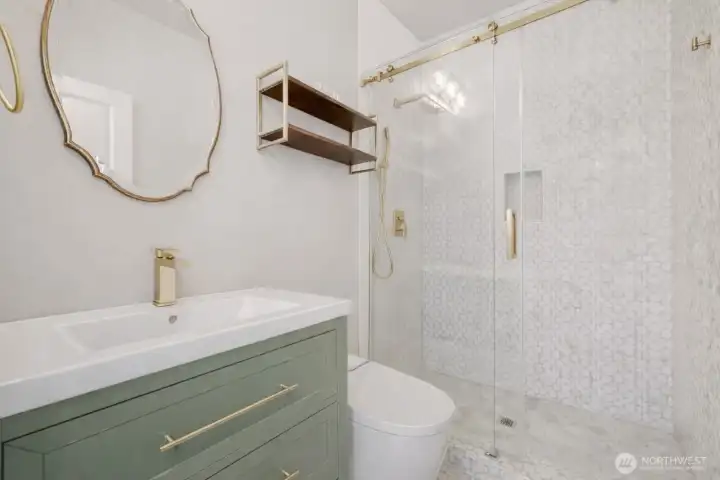 Photos represent neutral colors that can be changed to at buyers request / depending on the offer