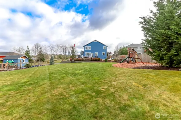 private backyard with no neighbors peering in