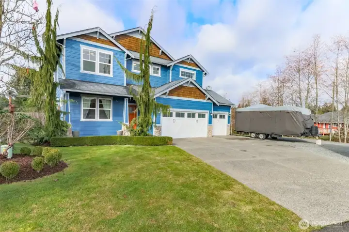 room for RV, boat, all the toys parking