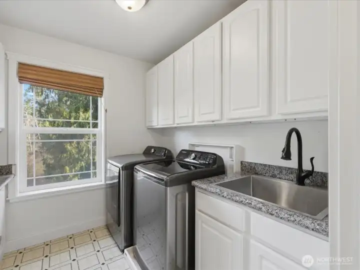 Laundry on upstairs level