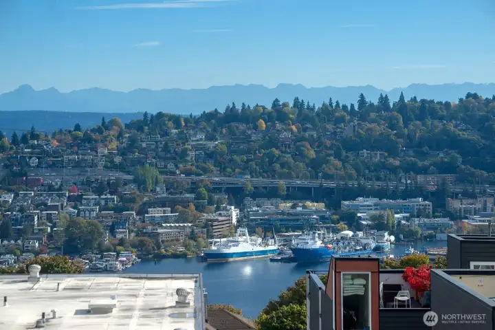 Enjoy lake views and watch the sea planes land!