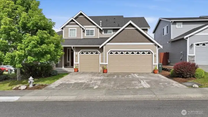 Morning Star Neighborhood corner lot with Mount Ranier View
