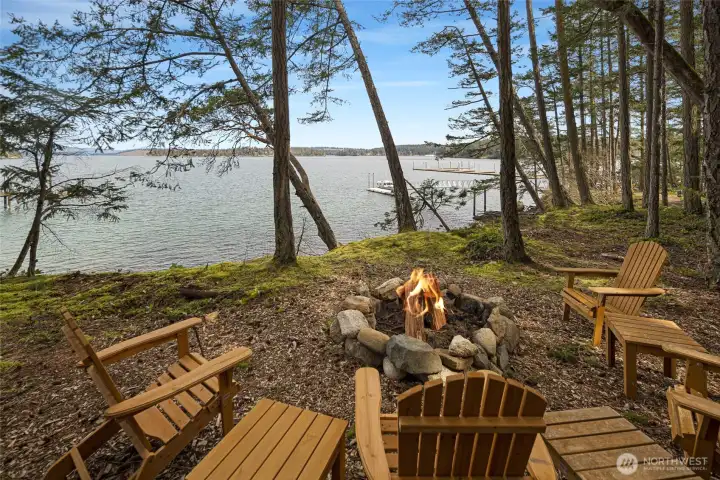 This fire pit is on lot 2, to enjoy the sun going down.