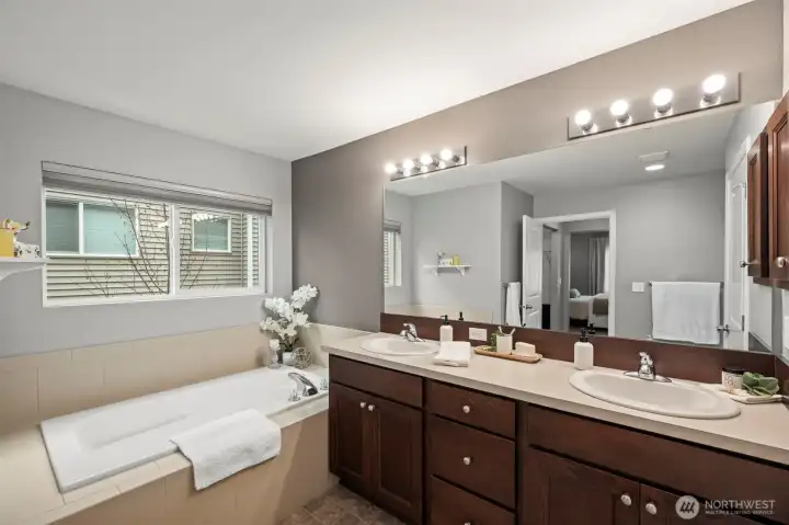 Primary Soaking Tub & Dual Vanities