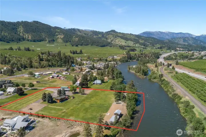 Property lines, pastures, and Wenatchee River