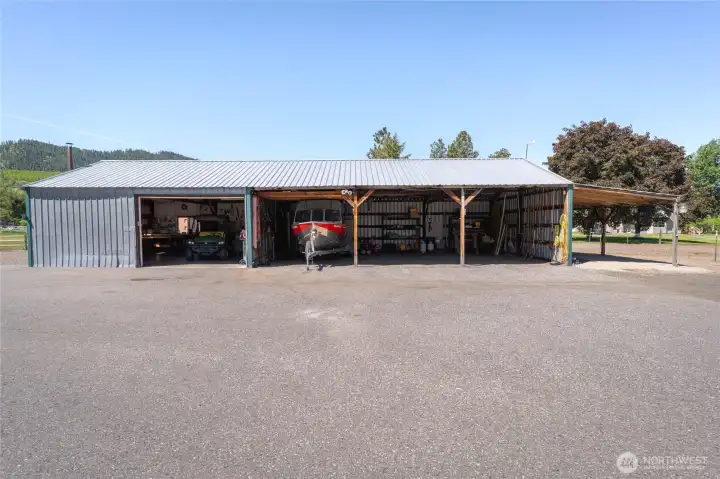2 bay shop & 4 parking/storage bays
