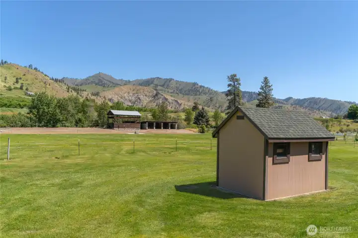 Play house or tack shed