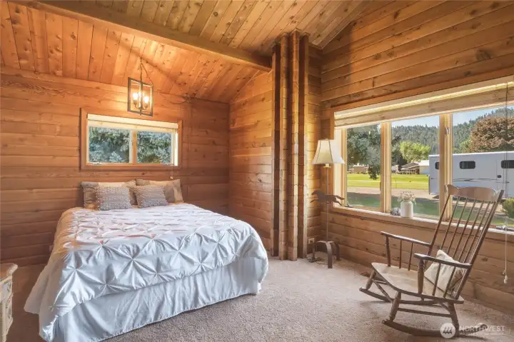 Main floor guest room