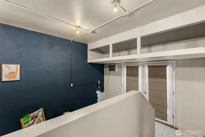 Extra storage Unit 1 Extra storage Unit 1
