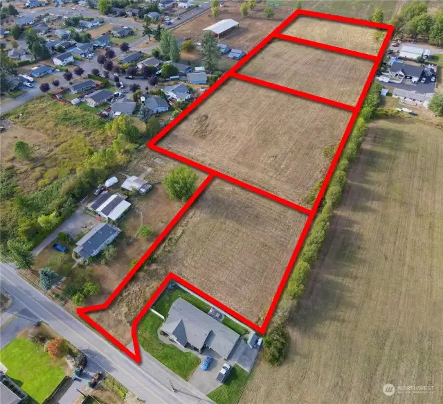 Overhead view with approximate boundaries in red.